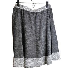 Studio 253 A line skirt gray knit pull on with contrasting border detail  Sz Med